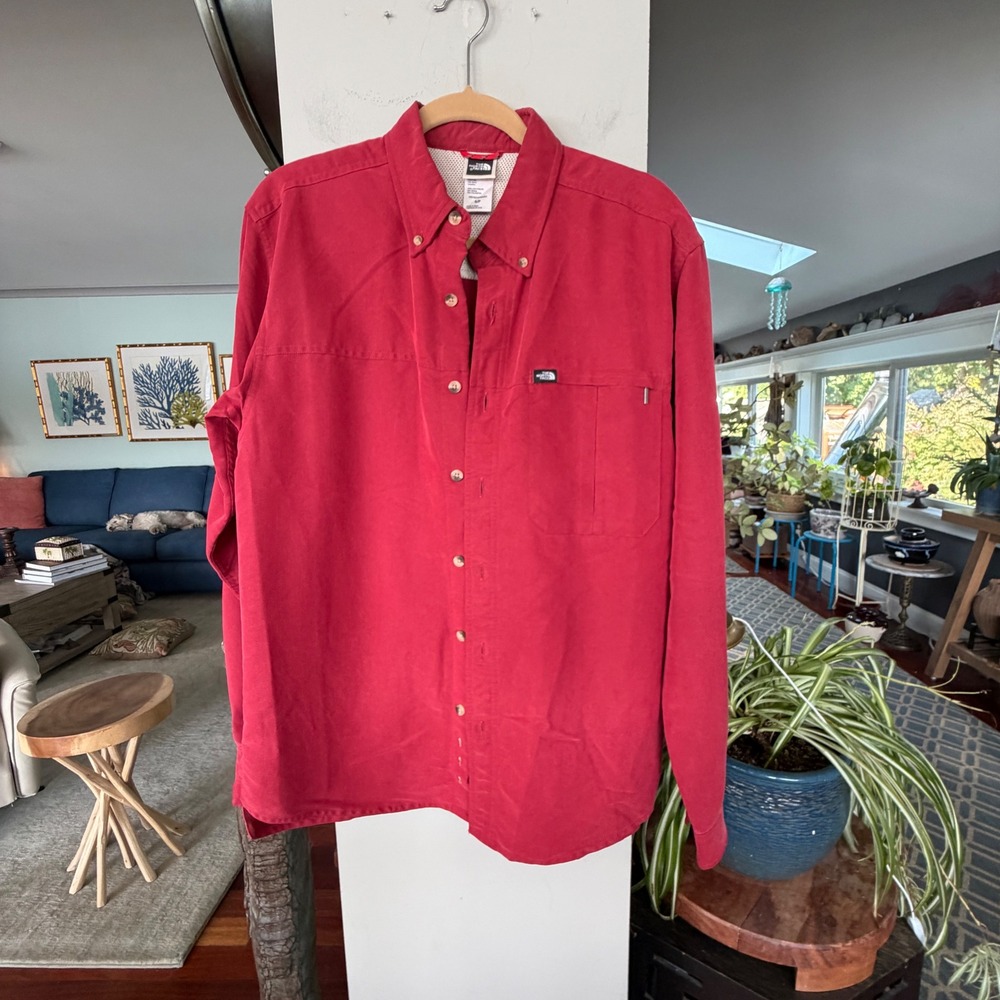 The North Face Button Down Shirt Mens Small Red Long Sleeve Hiking Gorpcore